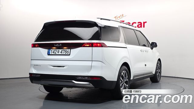 Kia Carnival 2022 thumb 3