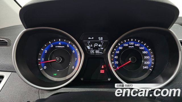 Hyundai Avante 2014 thumb 8