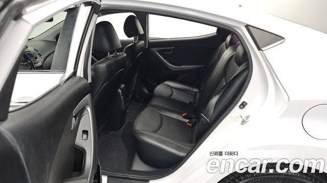 Hyundai Avante 2014 thumb 12