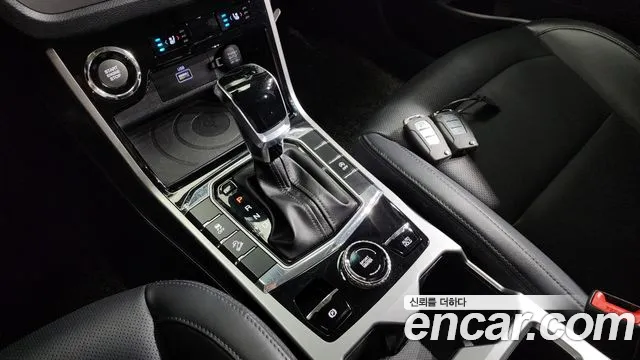 SsangYong Korando 2020 thumb 9