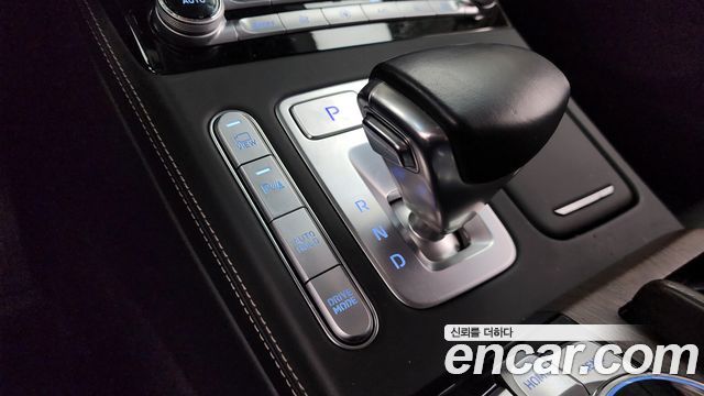 Genesis G90 2020 thumb 9