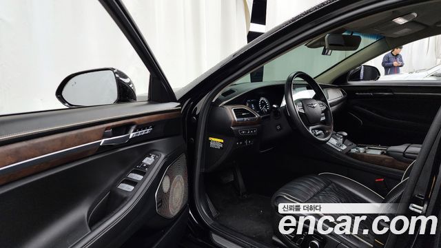 Genesis G90 2020 thumb 10