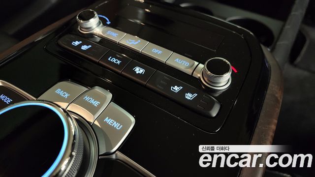 Genesis G90 2020 thumb 11