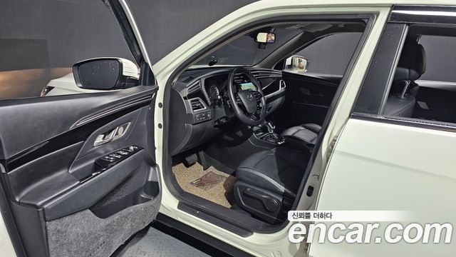SsangYong Korando 2020 thumb 10