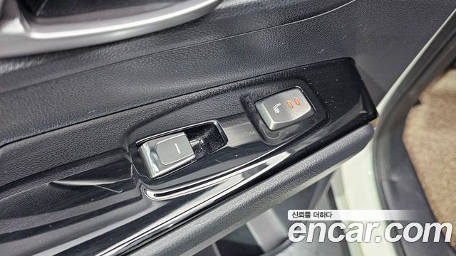 SsangYong Korando 2020 thumb 11