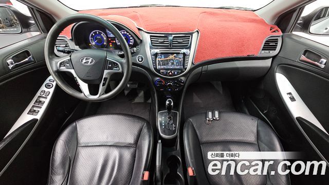 Hyundai Accent 2012 thumb 8