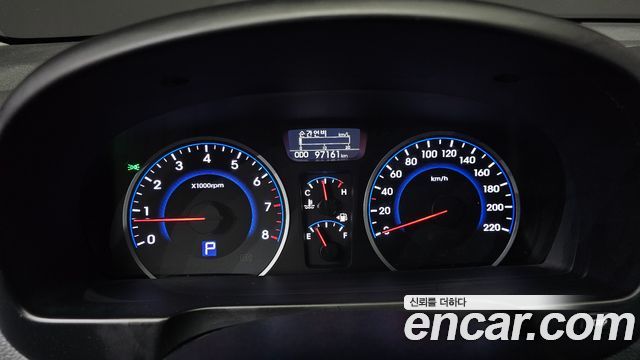 Hyundai Avante 2010 thumb 8
