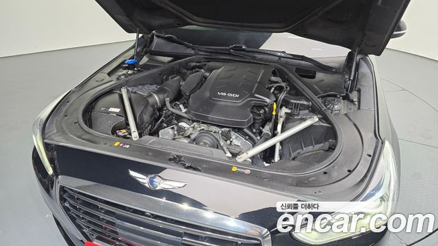 Genesis G90 2016 thumb 6
