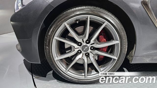 Genesis G70 2018 thumb 6