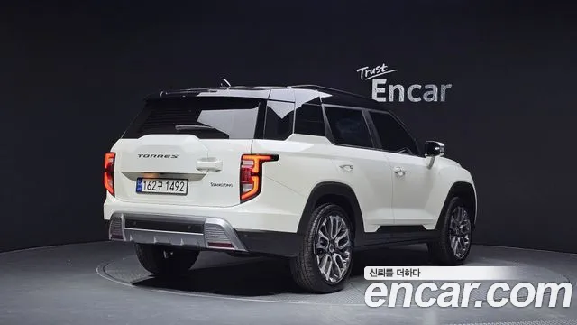 SsangYong Torres 2023 thumb 3