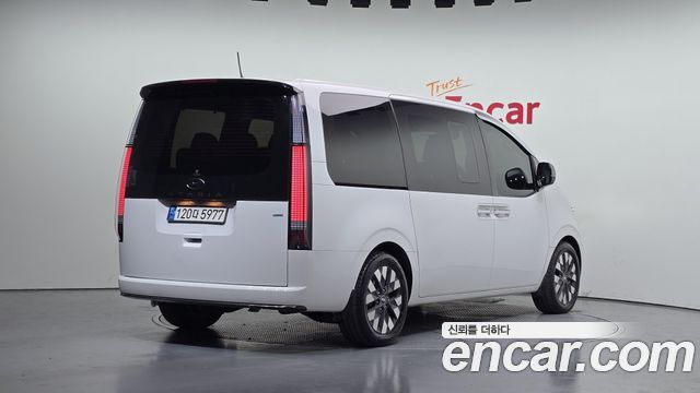 Hyundai Staria 2022 thumb 3