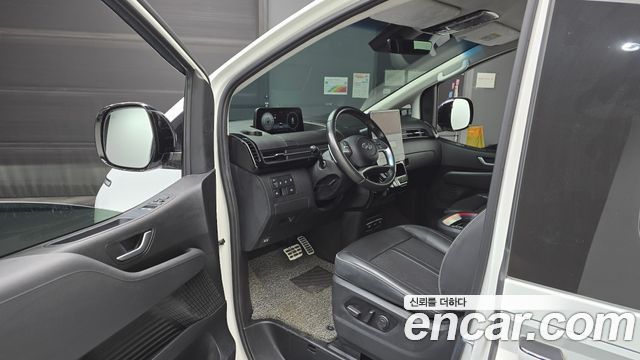 Hyundai Staria 2022 thumb 11
