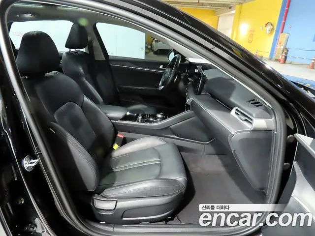 Kia K5 2021 thumb 3