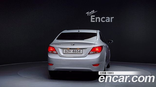 Hyundai Accent 2015 thumb 5