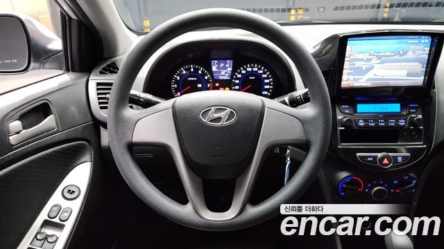 Hyundai Accent 2015 thumb 11