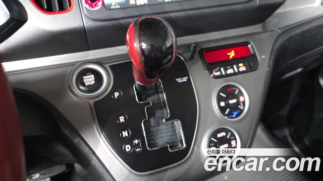 Kia Ray 2015 thumb 10