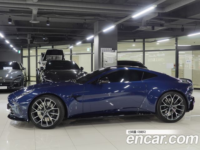 Aston Martin Vantage 4.0T V8 2025 thumb 3