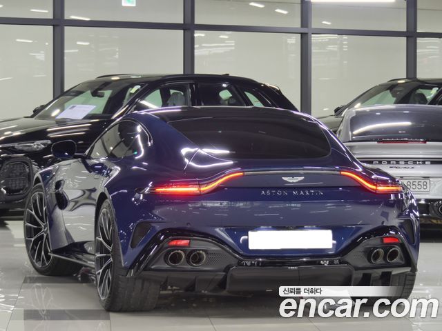 Aston Martin Vantage 4.0T V8 2025 thumb 4