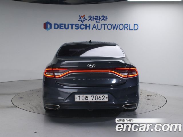 Hyundai Grandeur 2017 thumb 5