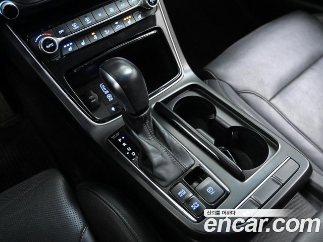 Hyundai Grandeur 2017 thumb 10