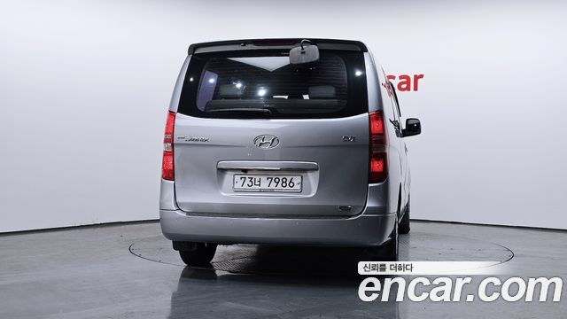 Hyundai Starex 2011 thumb 4