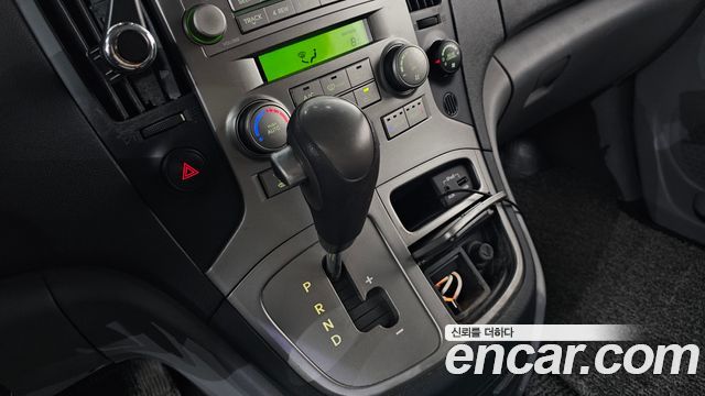 Hyundai Starex 2011 thumb 9
