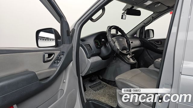 Hyundai Starex 2011 thumb 10