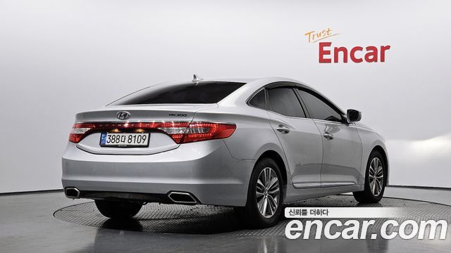 Hyundai Grandeur 2015 thumb 3