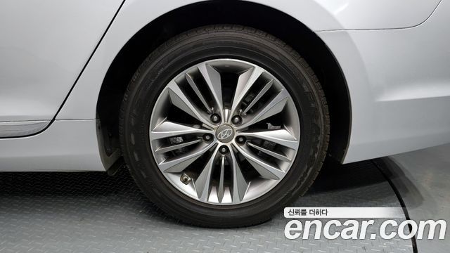 Hyundai Grandeur 2015 thumb 6