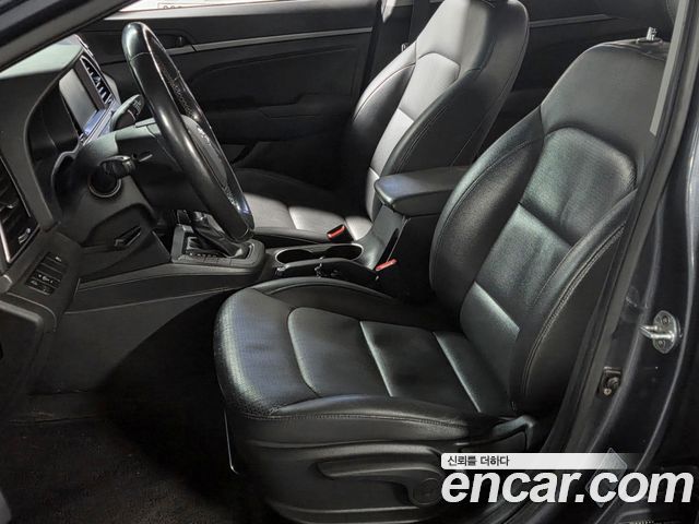 Hyundai Avante 2015 thumb 11