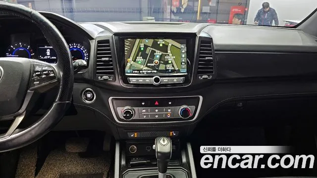 SsangYong Rexton 2020 thumb 11