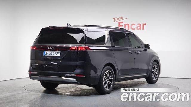 Kia Carnival 2022 thumb 3