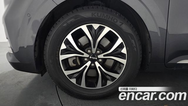 Kia Carnival 2022 thumb 6