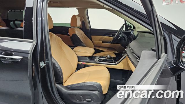Kia Carnival 2022 thumb 11