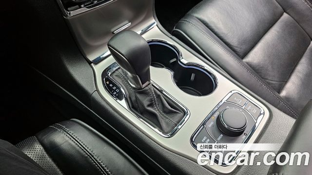 Jeep Cherokee 2019 thumb 9