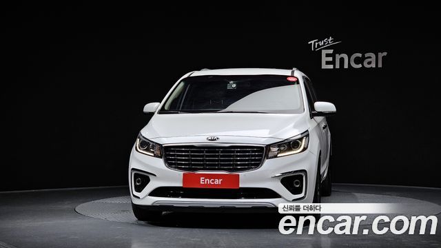 Kia Carnival 2018 thumb 4