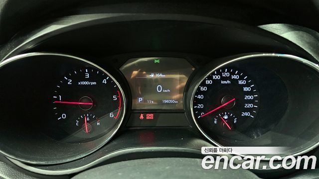 Kia Carnival 2018 thumb 9
