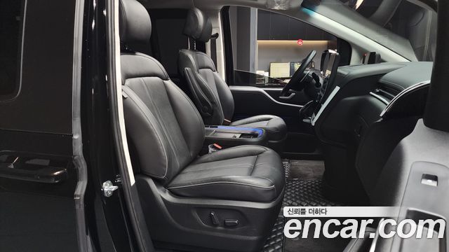 Hyundai Staria 2021 thumb 12