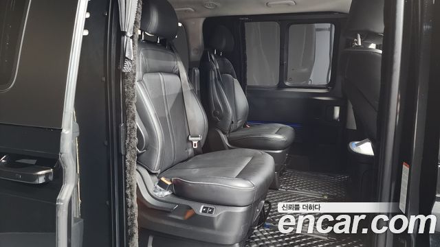 Hyundai Staria 2021 thumb 11