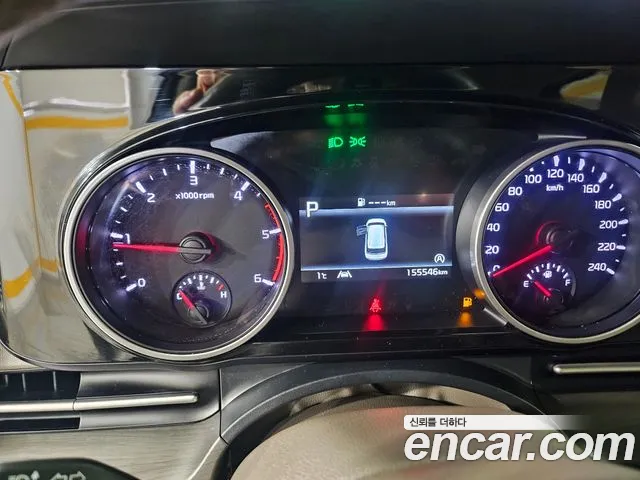 Kia Carnival 2021 thumb 2