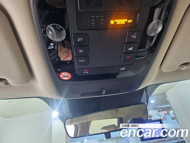 Kia Carnival 2021 thumb 7