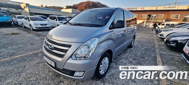 Hyundai Starex 2017 thumb 3