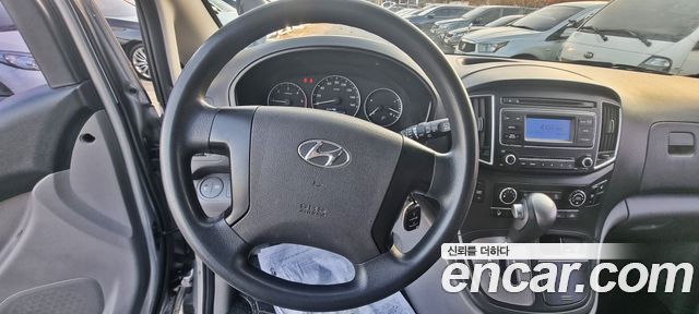 Hyundai Starex 2017 thumb 8