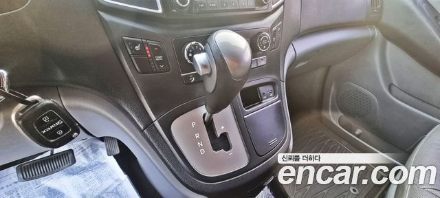 Hyundai Starex 2017 thumb 10