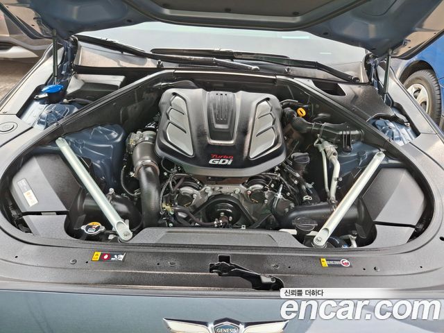Genesis G90 2016 thumb 7