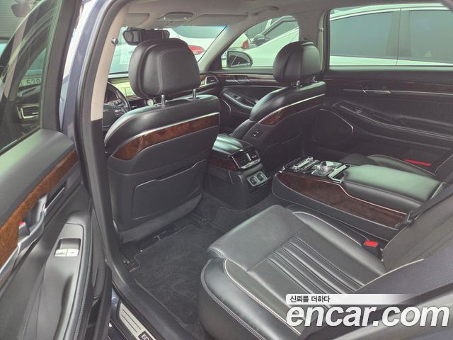 Genesis G90 2016 thumb 12