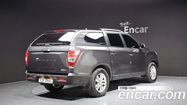 SsangYong Rexton 2019 thumb 3