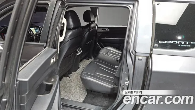 SsangYong Rexton 2019 thumb 12