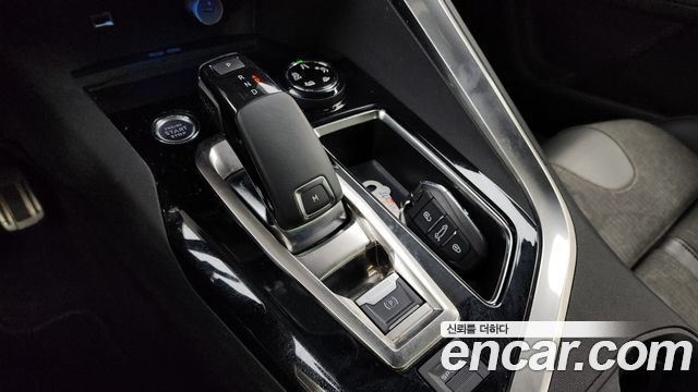 Peugeot 3008 2019 thumb 10