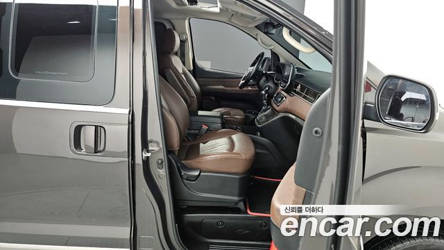 Hyundai Starex 2020 thumb 11